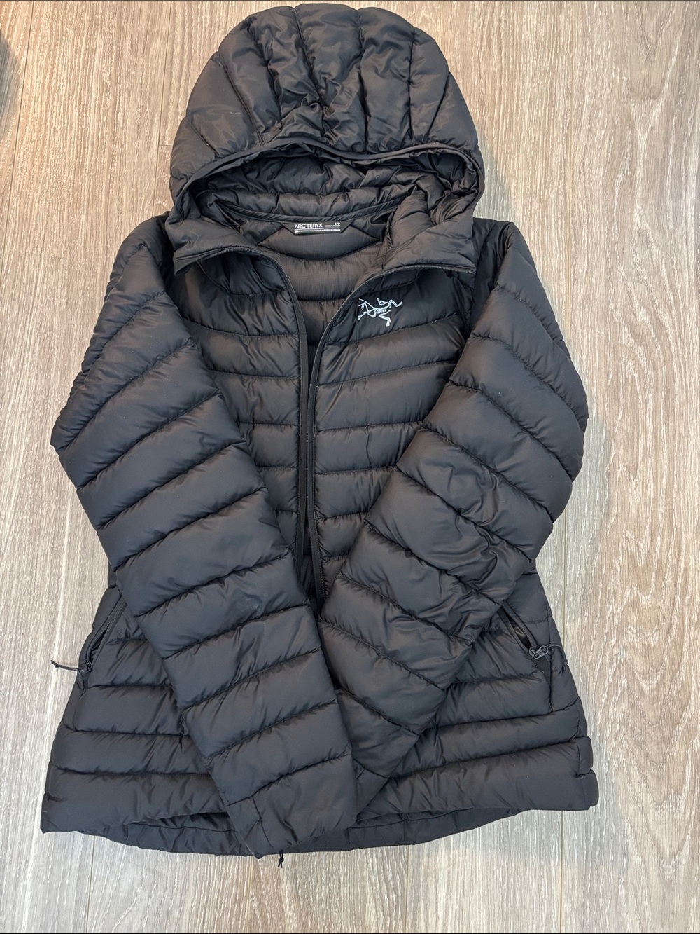 Arc'teryx Cerium LT Black Women's Hooded Down Puffer Jacket - Picture 2 of 7